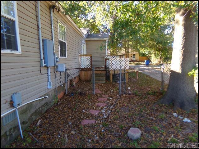 Building Photo - 17 Neal Pl