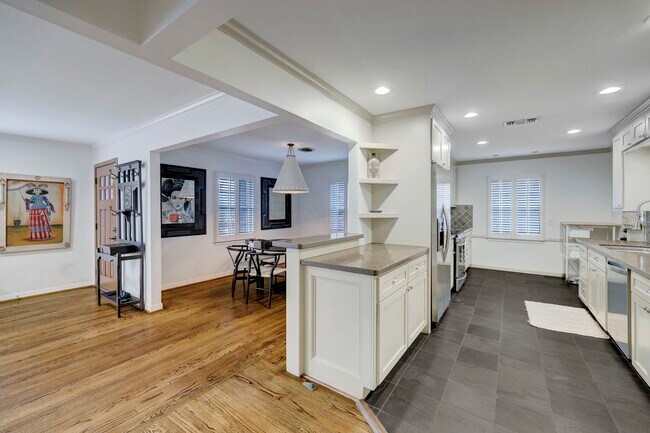 Building Photo - 3422 Norris Dr