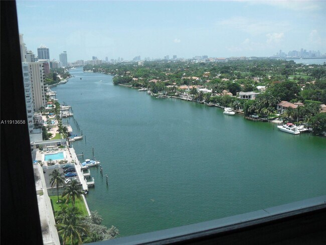 Building Photo - 5838 Collins Ave