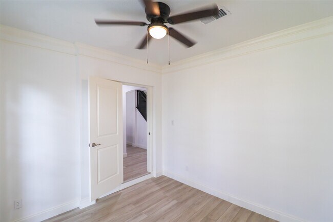 Building Photo - 14311 Ragus Lake Dr