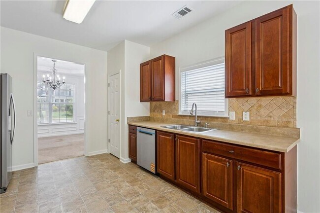 Building Photo - 952 Mill Creek Ave