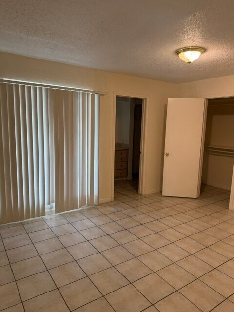 Building Photo - 781 Country Pl Dr