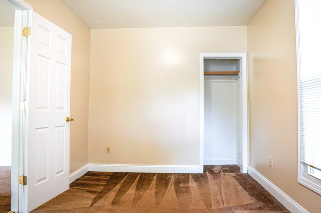 Building Photo - 124 Crain Ave