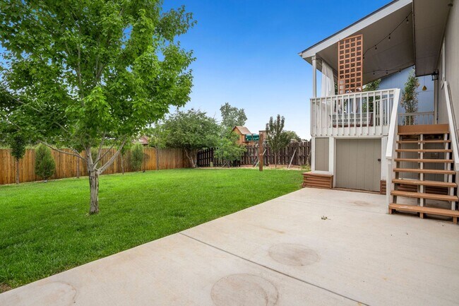 Building Photo - Updated 4 Bedroom Home with Amazing Yard, ...