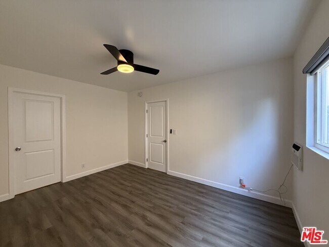 Building Photo - 11543 Venice Blvd.