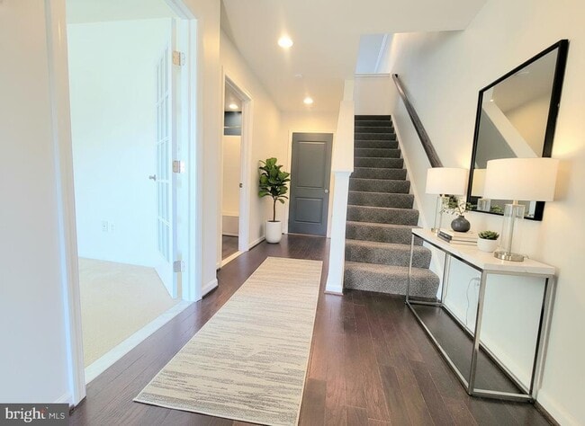 Building Photo - 8430 Pine Bluff Rd