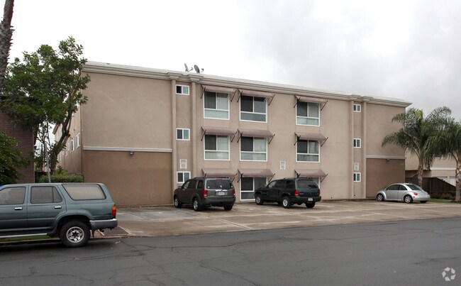 Building Photo - Casa De Lago