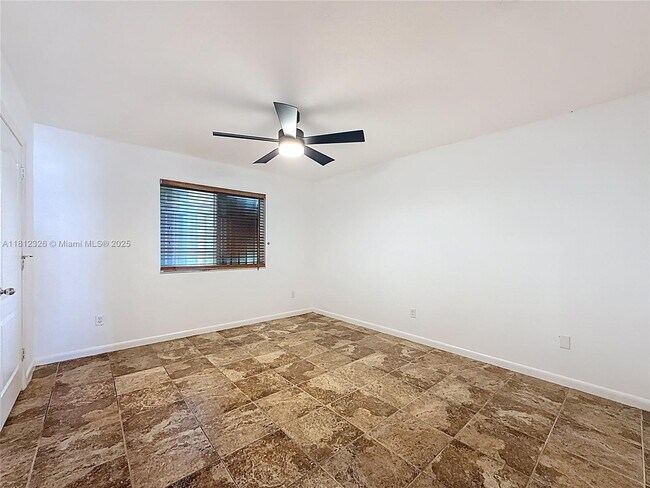 Building Photo - 17372 NW 76th Ct