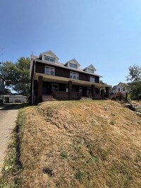 Building Photo - 724 S Linden Ave