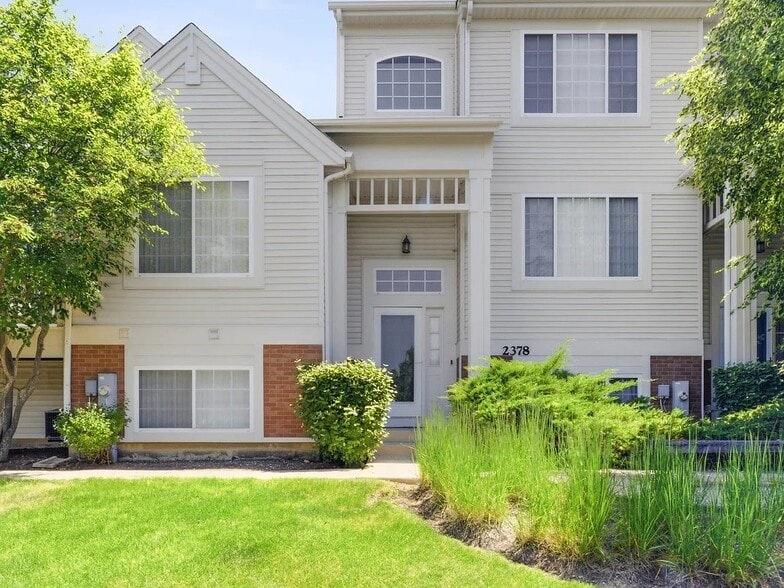 Building Photo - 2378 Oakfield Ct