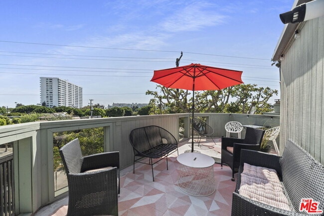 Building Photo - 2607 2nd St