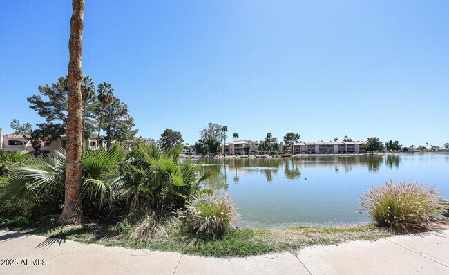 Building Photo - 11666 N 28th Dr