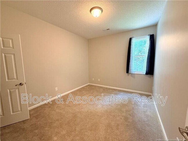Building Photo - 455 Crusaders Dr