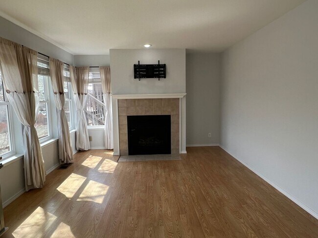 Building Photo - 3066 Alpine Creek Rd