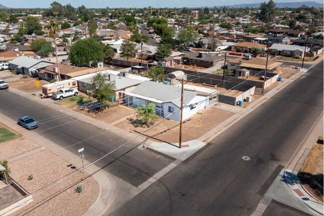 Building Photo - 2849 W Alice Ave