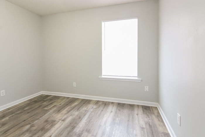 Building Photo - 652 New Stock Dr