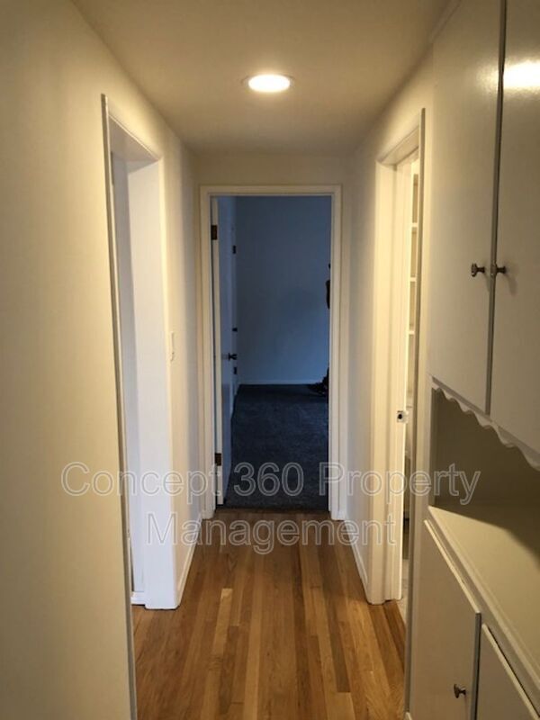 Building Photo - 3153 W 155th St
