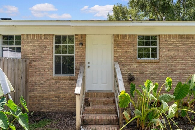 Building Photo - 20952 Liberty Ln