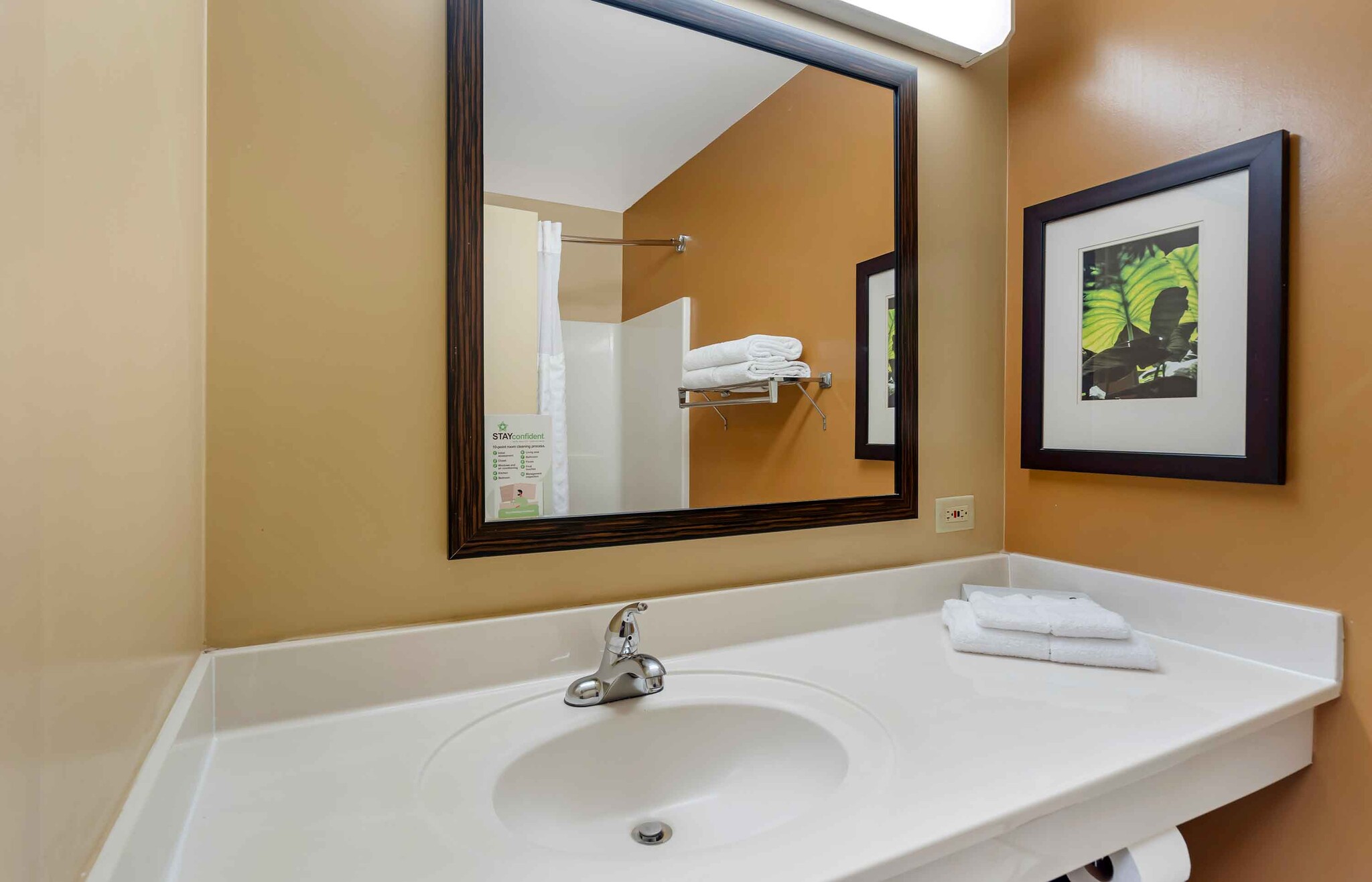 Building Photo - Furnished Studio-Chicago - Elmhurst -O'Hare