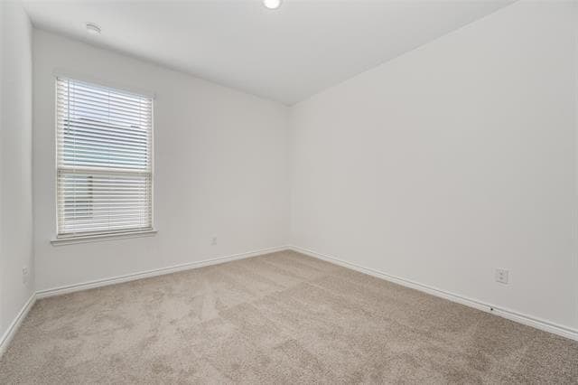 Building Photo - 405 Saddle Ln