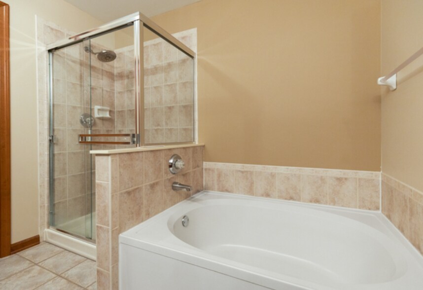 Building Photo - 9861 Thornton Way