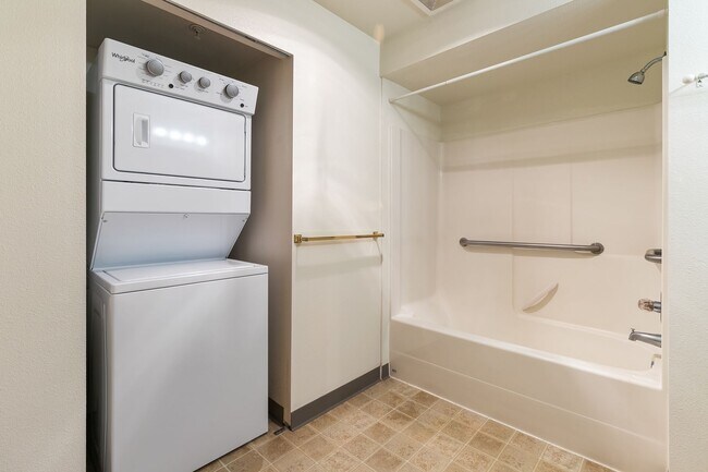 Building Photo - Sehome View Apartments – Timeless Comfort ...