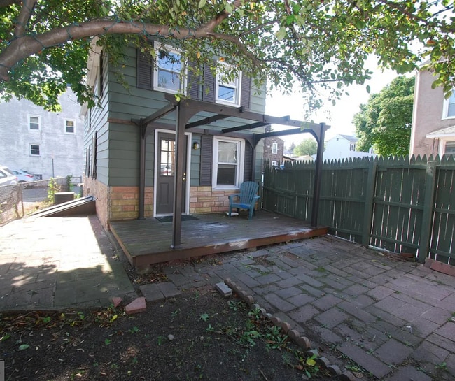 Building Photo - Charming 2-Bedroom Single-Family Home – Prime Phoenixville Location!