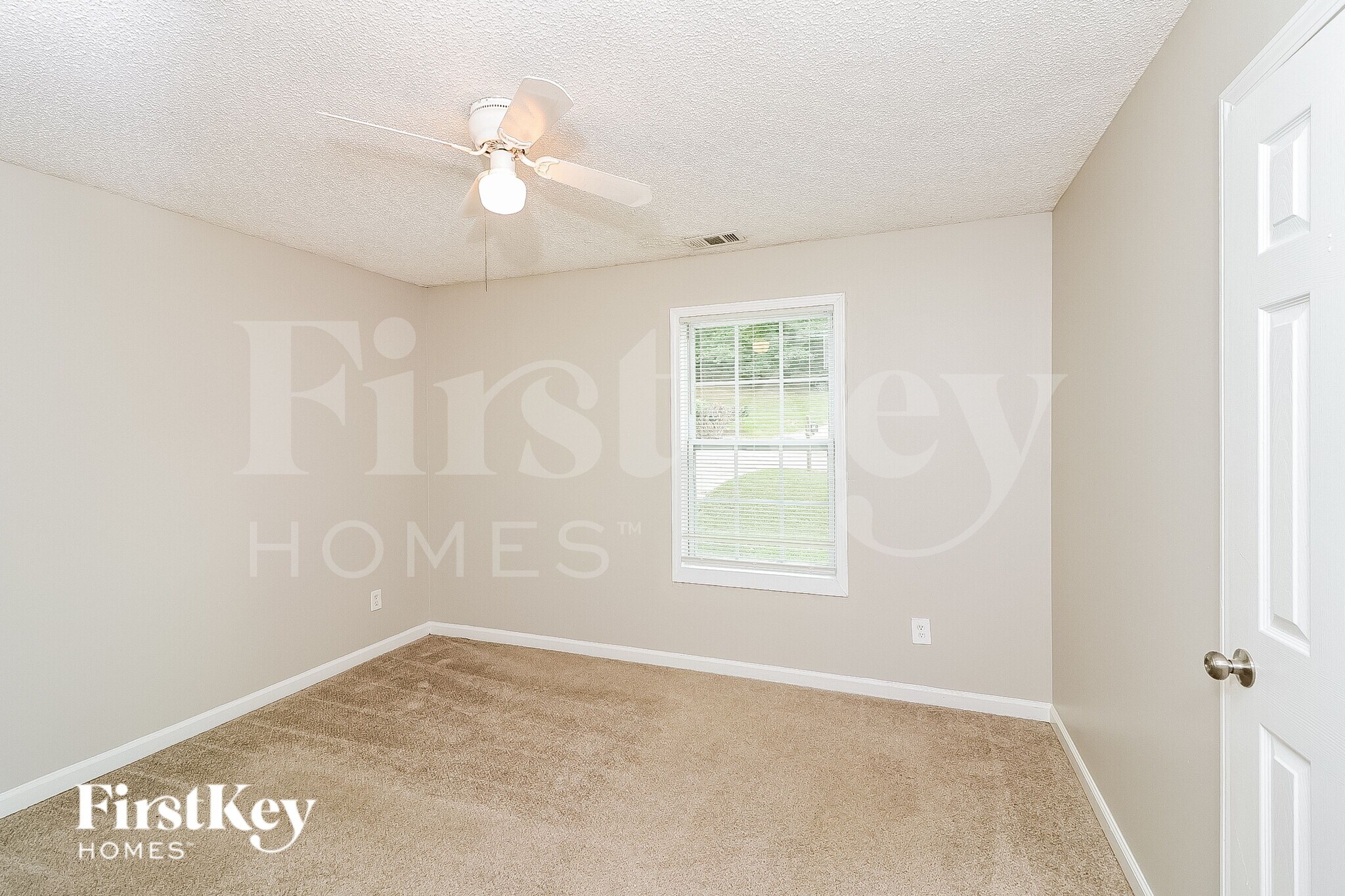 Building Photo - 6013 Radford Dr