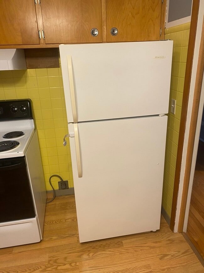 Building Photo - 156 Park Pl