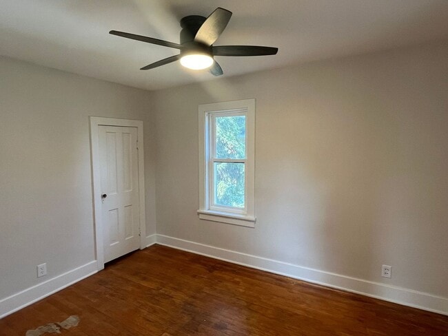 Building Photo - 322 N 2nd Ave