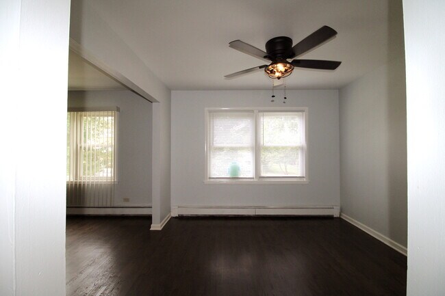 Building Photo - 1220 Marengo Ave