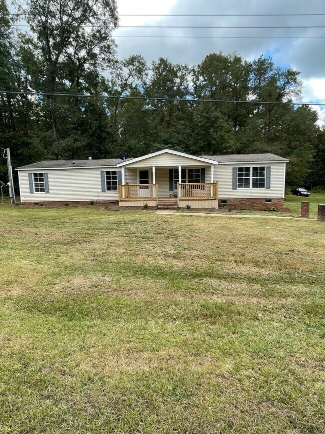 Building Photo - 2676 SC-34