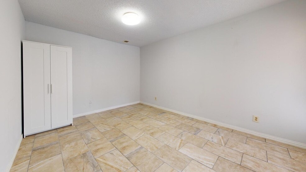 Building Photo - 4226 Justice Ln