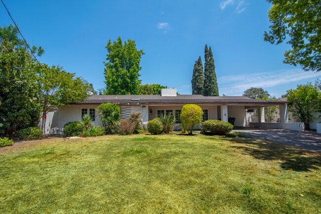 Building Photo - 12335 Tiara St