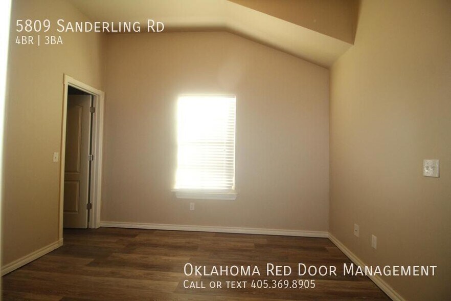 Building Photo - 5809 Sanderling Rd