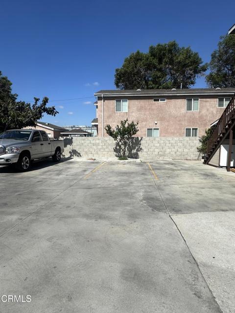 Building Photo - 1714 W 35th Pl