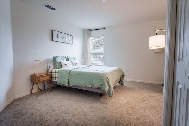 Building Photo - 2884 Idyll Lks Cir