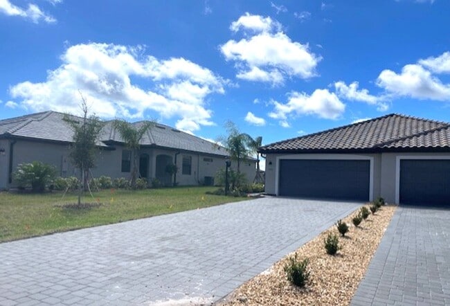 Building Photo - New Construction 2 Bedroom PLUS a Home Office Available in Lorraine Lakes