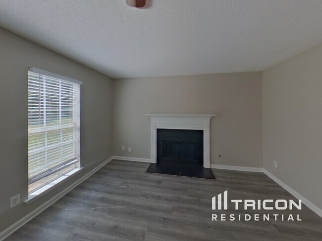 Building Photo - 5753 Village Loop