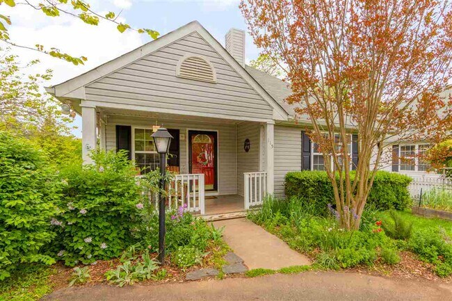 Primary Photo - 115 Chisholm Pl