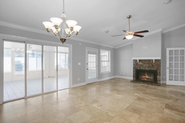 Building Photo - 319 L'Atrium Dr