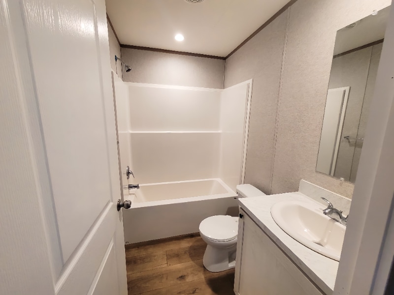 Building Photo - 87 Deerwood Park