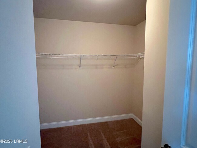 Building Photo - 29 Saluda Way