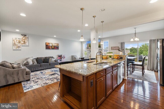 Building Photo - 1774 Moultrie Terrace NE
