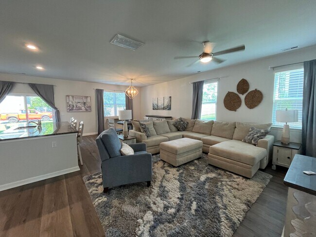 Building Photo - 1643 KIlldeer Ln