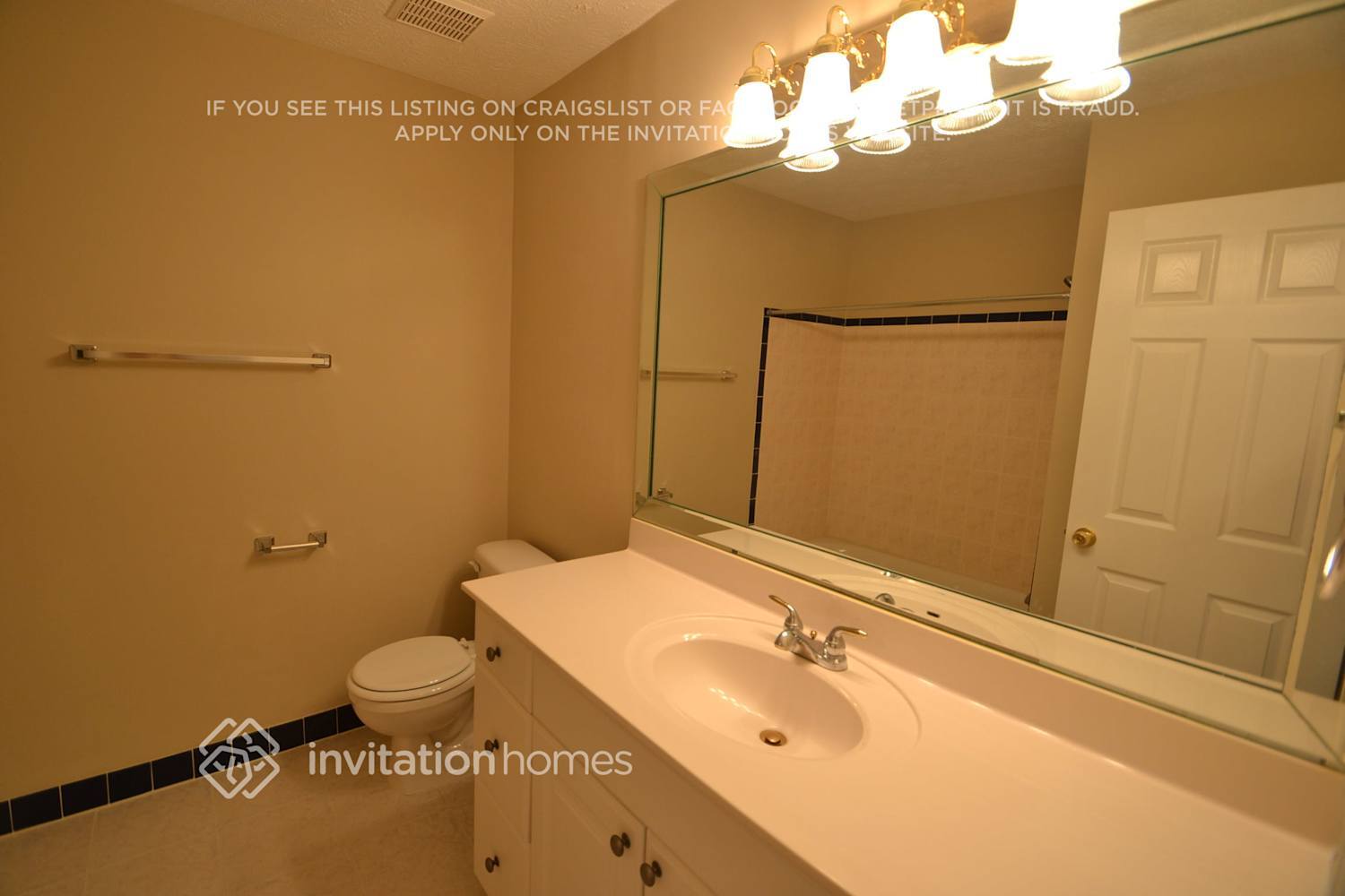 Building Photo - 3945 Thornhill Dr SW