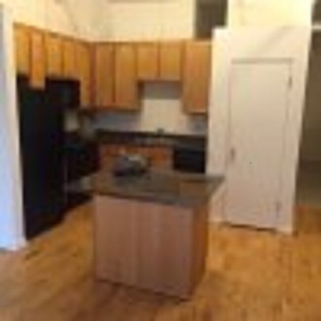 Kitchen - 1528 S Wabash Ave