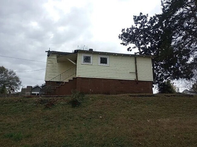 Building Photo - 2 Bedroom 1 Bathroom in Greer. SC