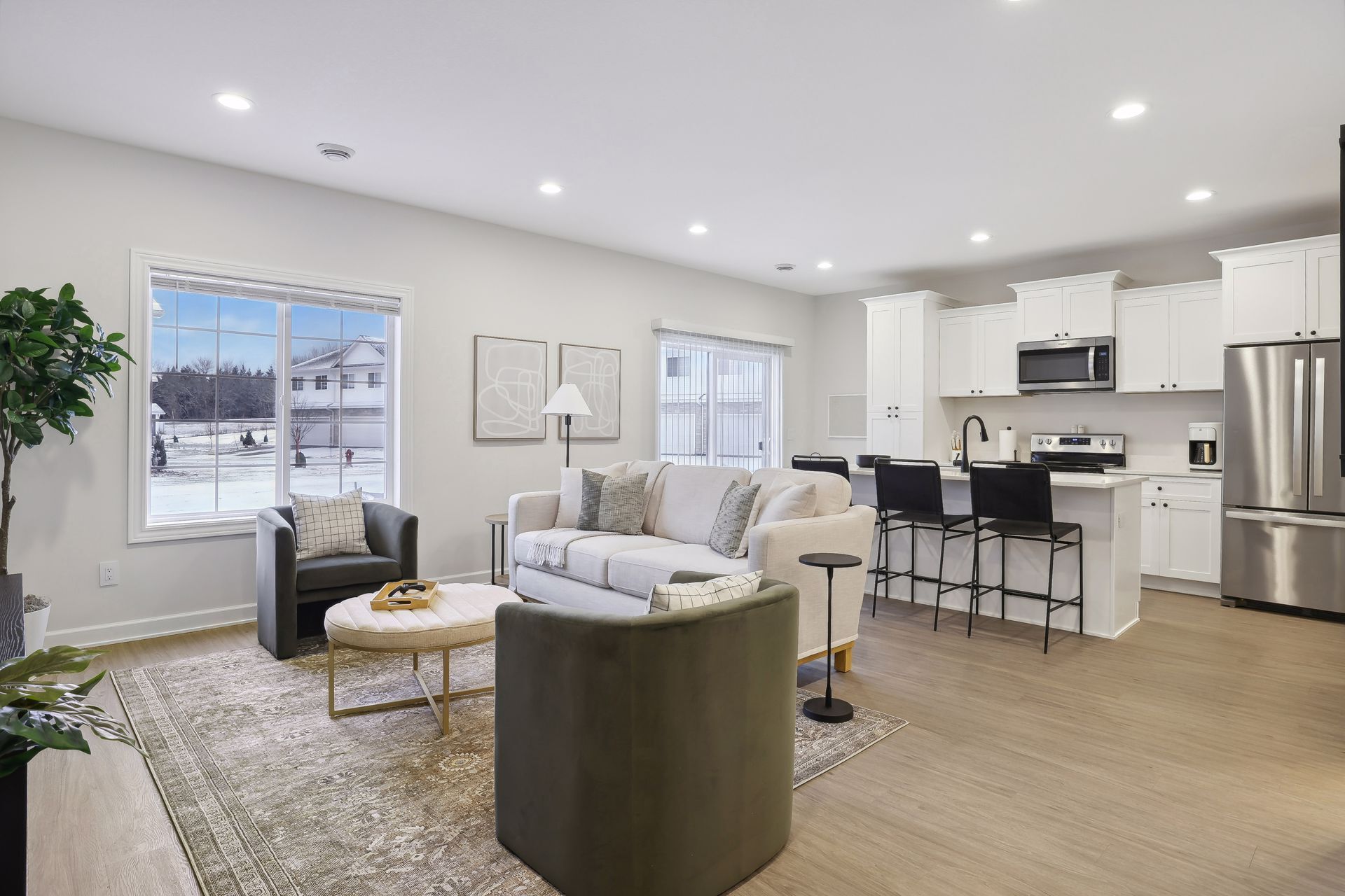 Building Photo - 814 Dailey Pl