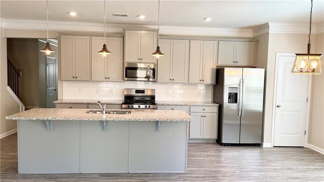 Building Photo - 145 Bryon Ln